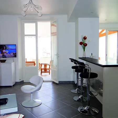 Delaup Apartment *